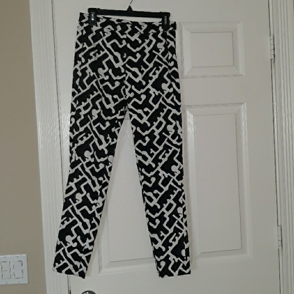 French Connection skinny pants. Size 4